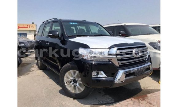 Acheter Import Voiture Toyota Land Cruiser Noir à Import - Dubai, Bujumbura Acheter Import Voiture Toyota Land Cruiser Noir à Import - Dubai, Bujumbura