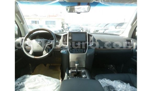 Nunua Imported Toyota Land Cruiser Nyeupe Gari ndani ya Import - Dubai nchini Bujumbura Nunua Imported Toyota Land Cruiser Nyeupe Gari ndani ya Import - Dubai nchini Bujumbura