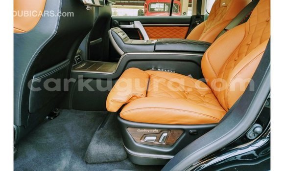 Acheter Import Voiture Toyota Land Cruiser Noir à Import - Dubai, Bujumbura Acheter Import Voiture Toyota Land Cruiser Noir à Import - Dubai, Bujumbura