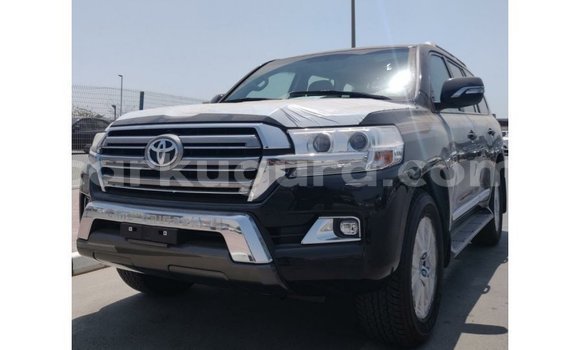 Nunua Imported Toyota Land Cruiser Nyeusi Gari ndani ya Import - Dubai nchini Bujumbura Nunua Imported Toyota Land Cruiser Nyeusi Gari ndani ya Import - Dubai nchini Bujumbura