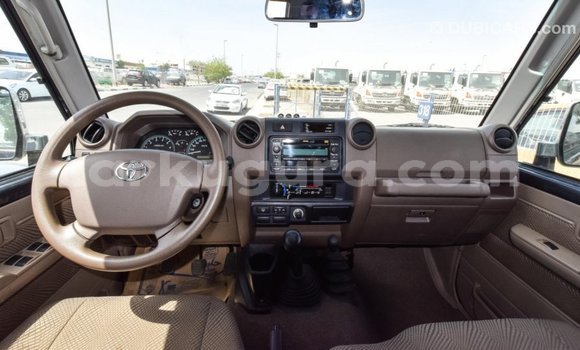Nunua Imported Toyota Land Cruiser Nyingine Gari ndani ya Import - Dubai nchini Bujumbura Nunua Imported Toyota Land Cruiser Nyingine Gari ndani ya Import - Dubai nchini Bujumbura