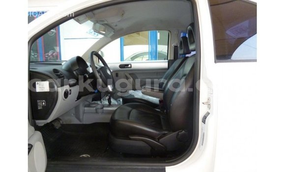 Buy Import Volkswagen Beetle White Car in Import - Dubai in Bujumbura Buy Import Volkswagen Beetle White Car in Import - Dubai in Bujumbura