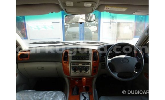 Nunua Imported Toyota Land Cruiser Nyeupe Gari ndani ya Import - Dubai nchini Bujumbura Nunua Imported Toyota Land Cruiser Nyeupe Gari ndani ya Import - Dubai nchini Bujumbura