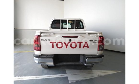 Buy Import Toyota Hilux White Car in Import - Dubai in Bujumbura Buy Import Toyota Hilux White Car in Import - Dubai in Bujumbura