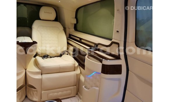 Acheter Import Voiture Mercedes-Benz 250 Noir à Import - Dubai, Bujumbura Acheter Import Voiture Mercedes-Benz 250 Noir à Import - Dubai, Bujumbura