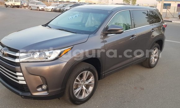 Buy Import Toyota Highlander Other Car in Import - Dubai in Bujumbura Buy Import Toyota Highlander Other Car in Import - Dubai in Bujumbura