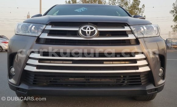 Buy Import Toyota Highlander Other Car in Import - Dubai in Bujumbura Buy Import Toyota Highlander Other Car in Import - Dubai in Bujumbura