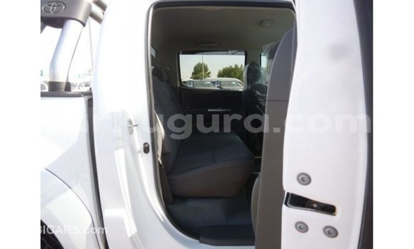 Acheter Import Voiture Toyota Hilux Blanc à Import - Dubai, Bujumbura Acheter Import Voiture Toyota Hilux Blanc à Import - Dubai, Bujumbura