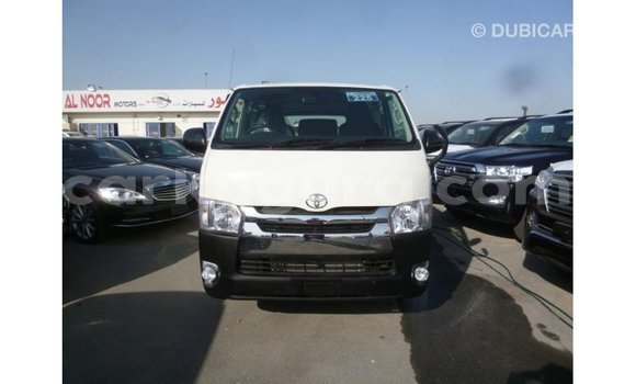 Nunua Imported Toyota Hiace Nyeupe Gari ndani ya Import - Dubai nchini Bujumbura Nunua Imported Toyota Hiace Nyeupe Gari ndani ya Import - Dubai nchini Bujumbura