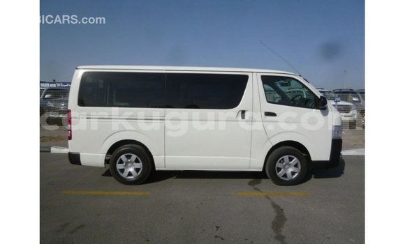 Nunua Imported Toyota Hiace Nyeupe Gari ndani ya Import - Dubai nchini Bujumbura Nunua Imported Toyota Hiace Nyeupe Gari ndani ya Import - Dubai nchini Bujumbura
