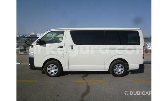Nunua Imported Toyota Hiace Nyeupe Gari ndani ya Import - Dubai nchini Bujumbura Nunua Imported Toyota Hiace Nyeupe Gari ndani ya Import - Dubai nchini Bujumbura