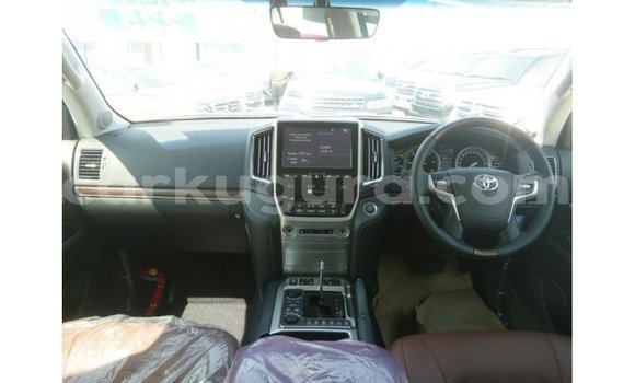 Acheter Import Voiture Toyota Land Cruiser Rouge à Import - Dubai, Bujumbura Acheter Import Voiture Toyota Land Cruiser Rouge à Import - Dubai, Bujumbura