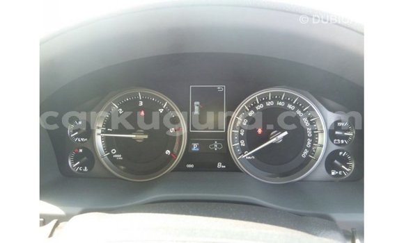 Acheter Import Voiture Toyota Land Cruiser Rouge à Import - Dubai, Bujumbura Acheter Import Voiture Toyota Land Cruiser Rouge à Import - Dubai, Bujumbura