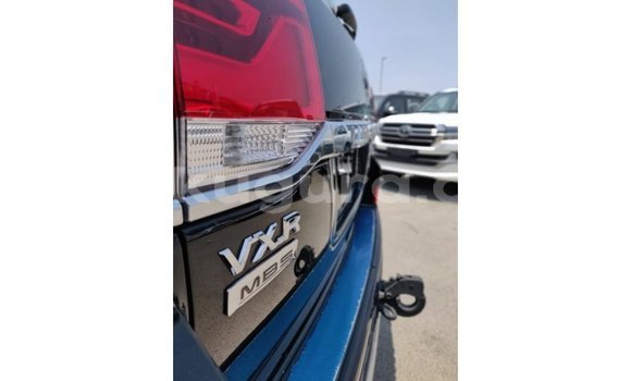 Nunua Imported Toyota Land Cruiser Nyeusi Gari ndani ya Import - Dubai nchini Bujumbura Nunua Imported Toyota Land Cruiser Nyeusi Gari ndani ya Import - Dubai nchini Bujumbura