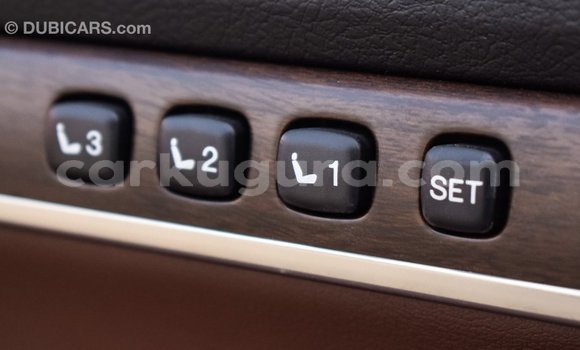 Nunua Imported Toyota Land Cruiser Nyeusi Gari ndani ya Import - Dubai nchini Bujumbura Nunua Imported Toyota Land Cruiser Nyeusi Gari ndani ya Import - Dubai nchini Bujumbura