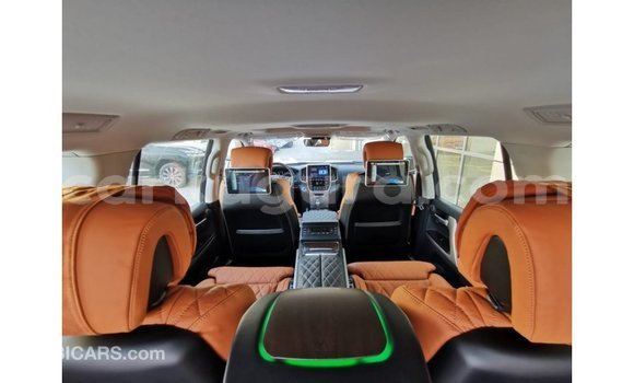 Acheter Import Voiture Toyota Land Cruiser Noir à Import - Dubai, Bujumbura Acheter Import Voiture Toyota Land Cruiser Noir à Import - Dubai, Bujumbura