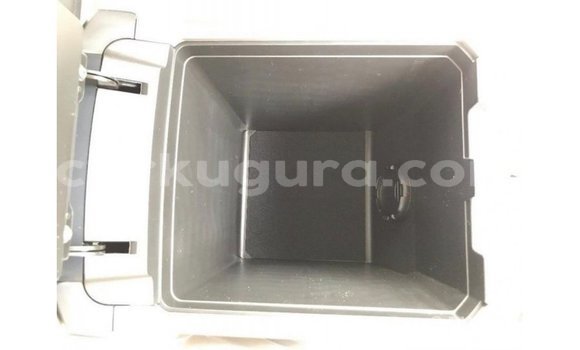 Acheter Import Voiture Toyota Prado Noir à Import - Dubai, Bujumbura Acheter Import Voiture Toyota Prado Noir à Import - Dubai, Bujumbura