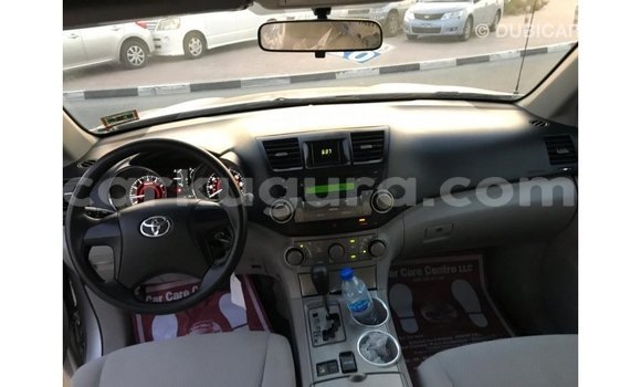 Nunua Imported Toyota Highlander Nyingine Gari ndani ya Import - Dubai nchini Bujumbura Nunua Imported Toyota Highlander Nyingine Gari ndani ya Import - Dubai nchini Bujumbura