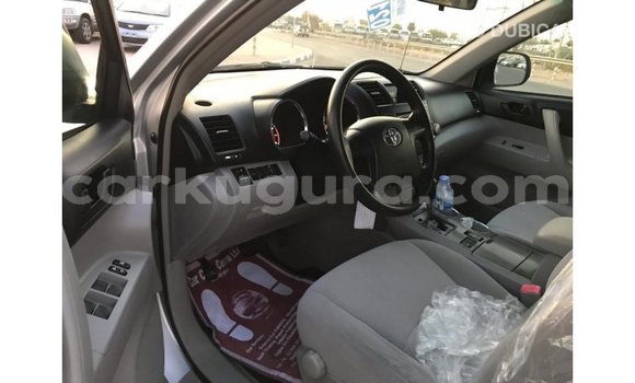 Nunua Imported Toyota Highlander Nyingine Gari ndani ya Import - Dubai nchini Bujumbura Nunua Imported Toyota Highlander Nyingine Gari ndani ya Import - Dubai nchini Bujumbura