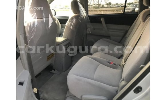 Nunua Imported Toyota Highlander Nyingine Gari ndani ya Import - Dubai nchini Bujumbura Nunua Imported Toyota Highlander Nyingine Gari ndani ya Import - Dubai nchini Bujumbura