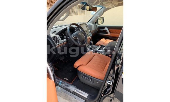 Nunua Imported Toyota Land Cruiser Nyeusi Gari ndani ya Import - Dubai nchini Bujumbura Nunua Imported Toyota Land Cruiser Nyeusi Gari ndani ya Import - Dubai nchini Bujumbura