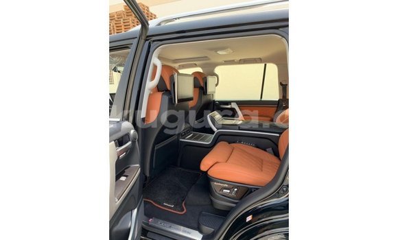 Nunua Imported Toyota Land Cruiser Nyeusi Gari ndani ya Import - Dubai nchini Bujumbura Nunua Imported Toyota Land Cruiser Nyeusi Gari ndani ya Import - Dubai nchini Bujumbura