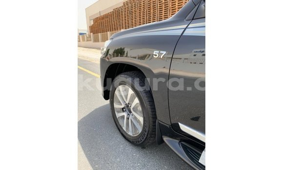 Nunua Imported Toyota Land Cruiser Nyeusi Gari ndani ya Import - Dubai nchini Bujumbura Nunua Imported Toyota Land Cruiser Nyeusi Gari ndani ya Import - Dubai nchini Bujumbura