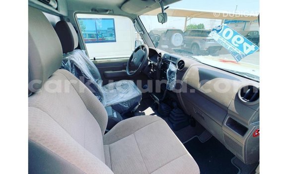 Buy Import Toyota Land Cruiser Beige Car in Import - Dubai in Bujumbura Buy Import Toyota Land Cruiser Beige Car in Import - Dubai in Bujumbura
