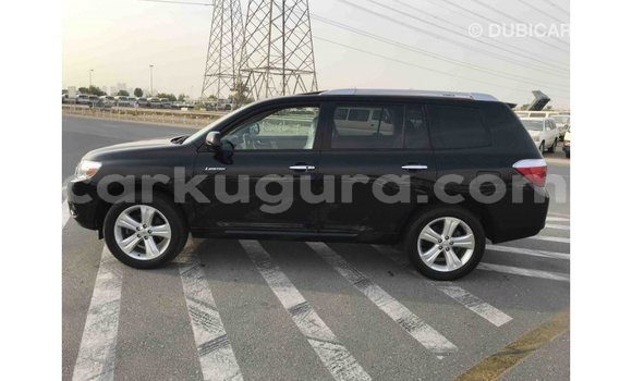 Nunua Imported Toyota Highlander Nyeusi Gari ndani ya Import - Dubai nchini Bujumbura Nunua Imported Toyota Highlander Nyeusi Gari ndani ya Import - Dubai nchini Bujumbura