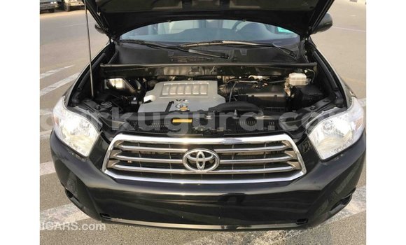 Nunua Imported Toyota Highlander Nyeusi Gari ndani ya Import - Dubai nchini Bujumbura Nunua Imported Toyota Highlander Nyeusi Gari ndani ya Import - Dubai nchini Bujumbura