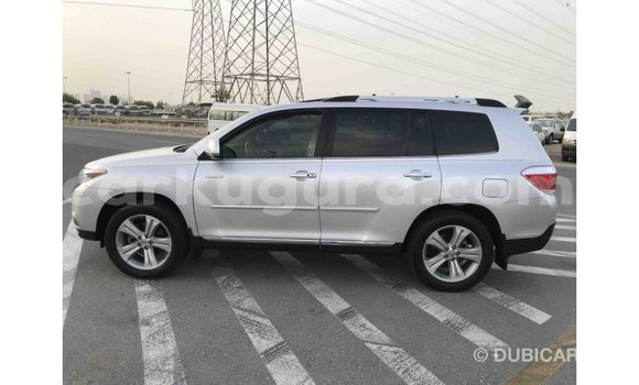 Acheter Import Voiture Toyota Highlander Autre à Import - Dubai, Bujumbura Acheter Import Voiture Toyota Highlander Autre à Import - Dubai, Bujumbura