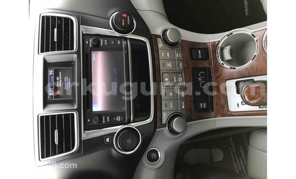 Acheter Import Voiture Toyota Highlander Autre à Import - Dubai, Bujumbura Acheter Import Voiture Toyota Highlander Autre à Import - Dubai, Bujumbura