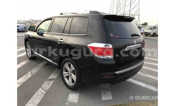 Acheter Import Voiture Toyota Highlander Noir à Import - Dubai, Bujumbura Acheter Import Voiture Toyota Highlander Noir à Import - Dubai, Bujumbura