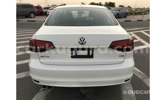Nunua Imported Volkswagen Jetta Nyeupe Gari ndani ya Import - Dubai nchini Bujumbura Nunua Imported Volkswagen Jetta Nyeupe Gari ndani ya Import - Dubai nchini Bujumbura