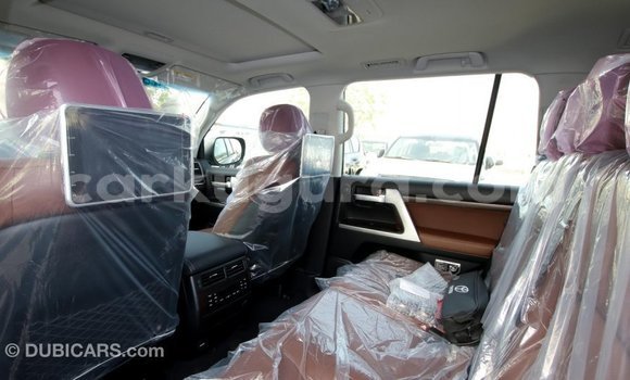 Nunua Imported Toyota Land Cruiser Nyeusi Gari ndani ya Import - Dubai nchini Bujumbura Nunua Imported Toyota Land Cruiser Nyeusi Gari ndani ya Import - Dubai nchini Bujumbura