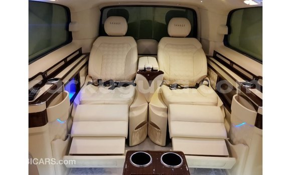 Buy Import Mercedes-Benz 250 Black Car in Import - Dubai in Bujumbura Buy Import Mercedes-Benz 250 Black Car in Import - Dubai in Bujumbura