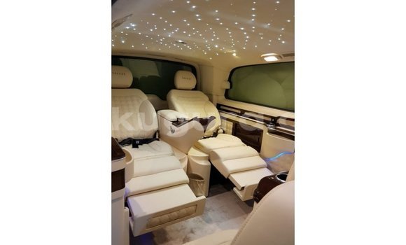 Buy Import Mercedes-Benz 250 Black Car in Import - Dubai in Bujumbura Buy Import Mercedes-Benz 250 Black Car in Import - Dubai in Bujumbura