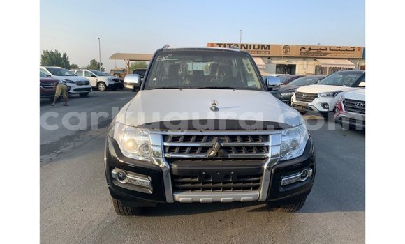 Nunua Imported Mitsubishi Pajero Nyeusi Gari ndani ya Import - Dubai nchini Bujumbura Nunua Imported Mitsubishi Pajero Nyeusi Gari ndani ya Import - Dubai nchini Bujumbura
