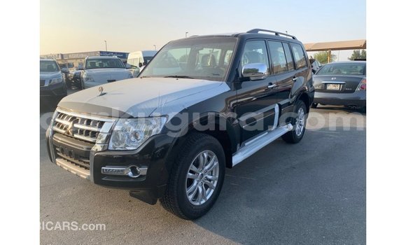 Nunua Imported Mitsubishi Pajero Nyeusi Gari ndani ya Import - Dubai nchini Bujumbura Nunua Imported Mitsubishi Pajero Nyeusi Gari ndani ya Import - Dubai nchini Bujumbura