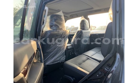 Nunua Imported Mitsubishi Pajero Nyeusi Gari ndani ya Import - Dubai nchini Bujumbura Nunua Imported Mitsubishi Pajero Nyeusi Gari ndani ya Import - Dubai nchini Bujumbura
