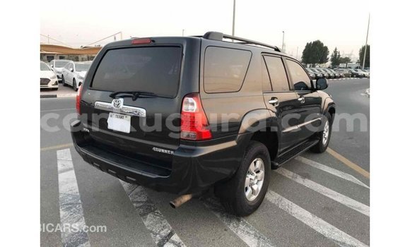 Nunua Imported Toyota 4Runner Nyeusi Gari ndani ya Import - Dubai nchini Bujumbura Nunua Imported Toyota 4Runner Nyeusi Gari ndani ya Import - Dubai nchini Bujumbura