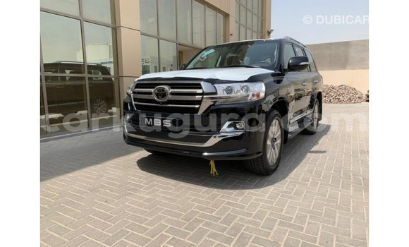Nunua Imported Toyota Land Cruiser Nyeusi Gari ndani ya Import - Dubai nchini Bujumbura Nunua Imported Toyota Land Cruiser Nyeusi Gari ndani ya Import - Dubai nchini Bujumbura