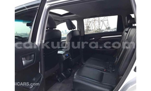 Nunua Imported Toyota Highlander Nyingine Gari ndani ya Import - Dubai nchini Bujumbura Nunua Imported Toyota Highlander Nyingine Gari ndani ya Import - Dubai nchini Bujumbura