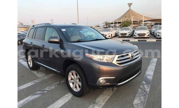 Nunua Imported Toyota Highlander Nyingine Gari ndani ya Import - Dubai nchini Bujumbura Nunua Imported Toyota Highlander Nyingine Gari ndani ya Import - Dubai nchini Bujumbura