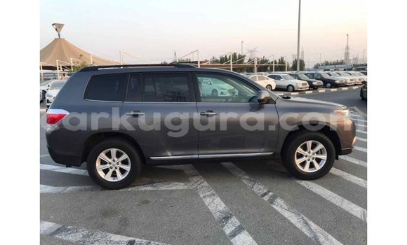 Nunua Imported Toyota Highlander Nyingine Gari ndani ya Import - Dubai nchini Bujumbura Nunua Imported Toyota Highlander Nyingine Gari ndani ya Import - Dubai nchini Bujumbura