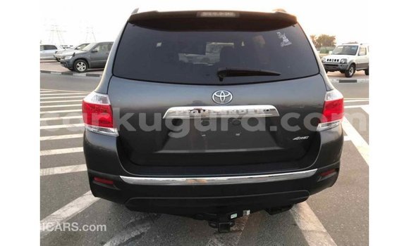 Nunua Imported Toyota Highlander Nyingine Gari ndani ya Import - Dubai nchini Bujumbura Nunua Imported Toyota Highlander Nyingine Gari ndani ya Import - Dubai nchini Bujumbura