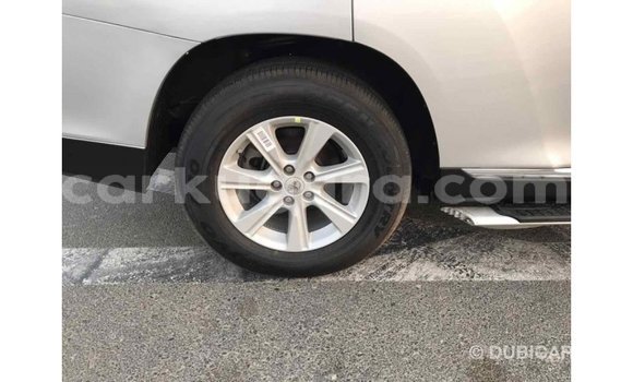 Nunua Imported Toyota Highlander Nyingine Gari ndani ya Import - Dubai nchini Bujumbura Nunua Imported Toyota Highlander Nyingine Gari ndani ya Import - Dubai nchini Bujumbura