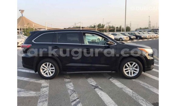 Nunua Imported Toyota Highlander Nyeusi Gari ndani ya Import - Dubai nchini Bujumbura Nunua Imported Toyota Highlander Nyeusi Gari ndani ya Import - Dubai nchini Bujumbura