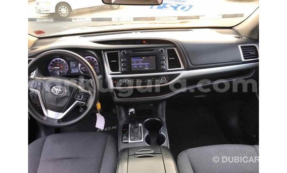 Nunua Imported Toyota Highlander Nyeusi Gari ndani ya Import - Dubai nchini Bujumbura Nunua Imported Toyota Highlander Nyeusi Gari ndani ya Import - Dubai nchini Bujumbura