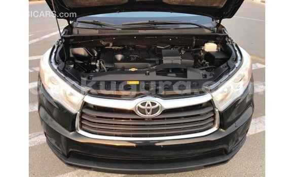 Nunua Imported Toyota Highlander Nyeusi Gari ndani ya Import - Dubai nchini Bujumbura Nunua Imported Toyota Highlander Nyeusi Gari ndani ya Import - Dubai nchini Bujumbura